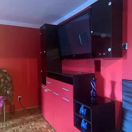 Apartman Red * ترافنيك
